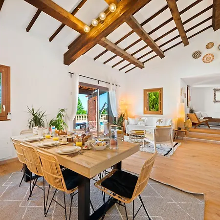 Horizon - Panoramic Overlooking With Sea Views & Pool - Free Parking